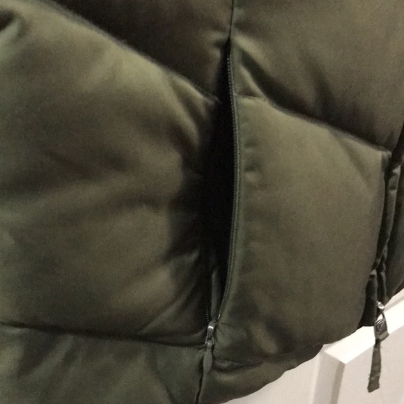 Tommy Hilfiger Vest - Picture 4 of 10